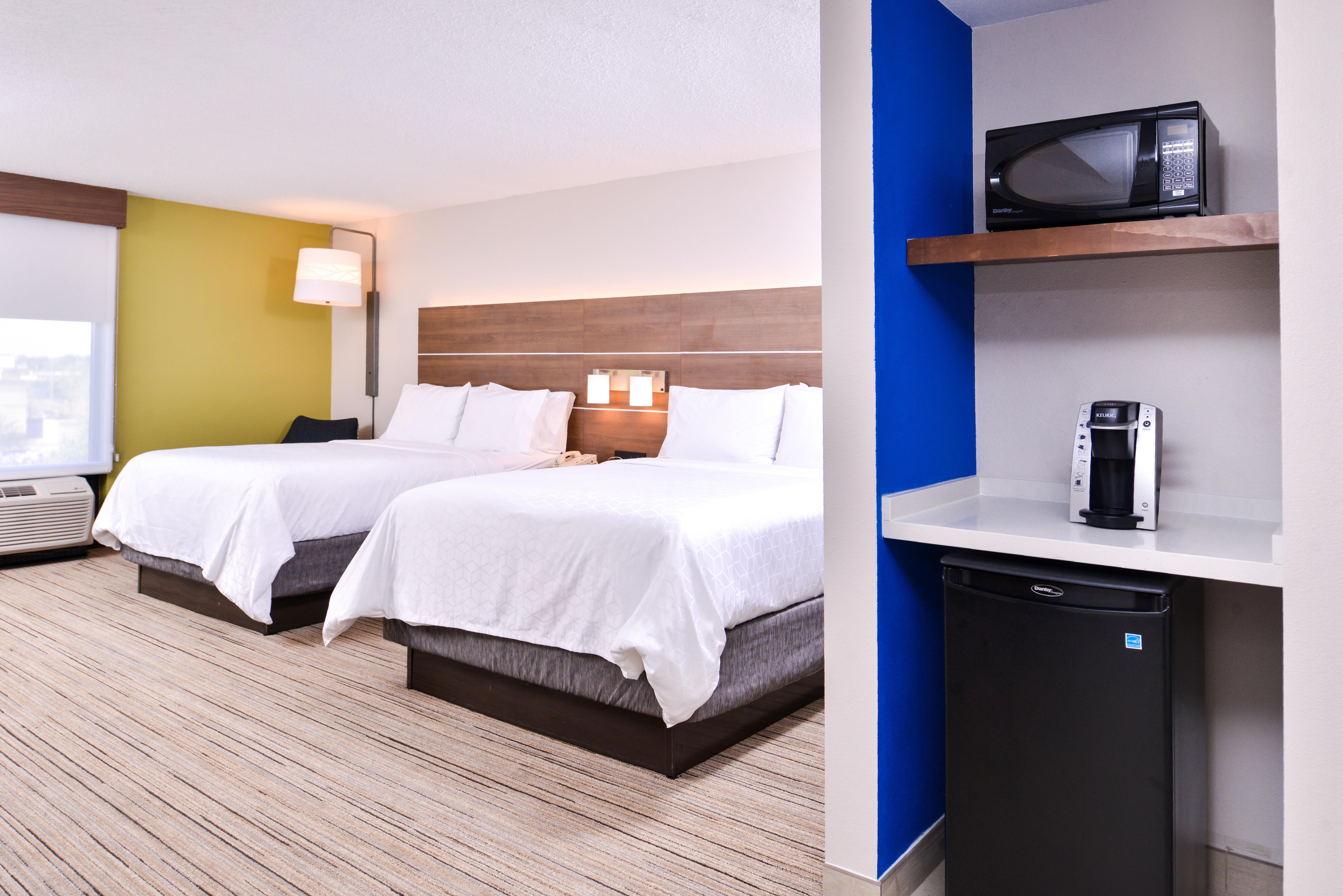 Holiday Inn Express Hotel & Suites Tampa-Anderson Road-Veterans Exp By Ihg West Chase Exterior photo